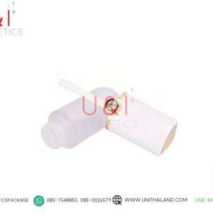 หลอดลิปสีขาว