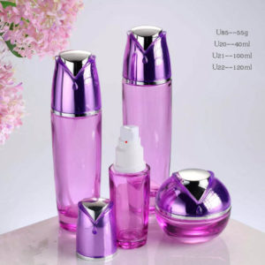 ขวดรองพื้นสีม่วง