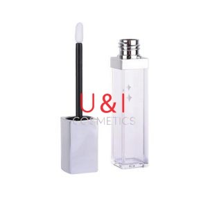 หลอดลิปฝาสีเงิน